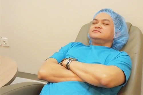 hedi-yunus-lasik-surgery-csec-min