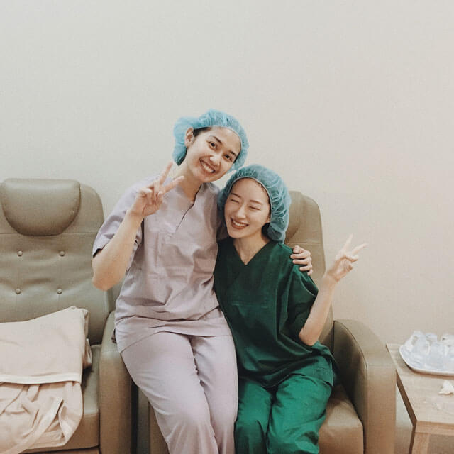Elle Yamada bersama Dr Utami di Ciputra SMG Eye Clinic Elle Yamada bersama Dr Utami di Ciputra SMG Eye Clinic