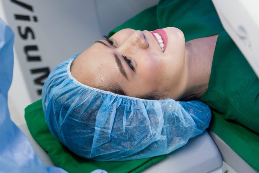 Berapa Lama Operasi LASIK? Berapa Lama Operasi LASIK?
