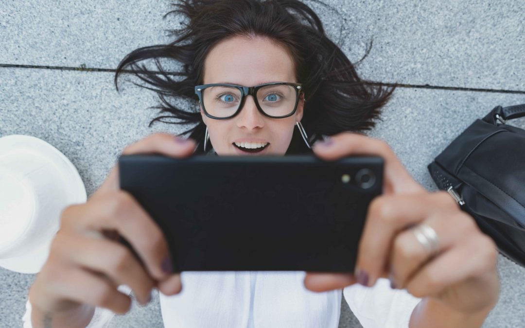 9 Cara Ampuh Mencegah Mata Lelah Akibat Gadget