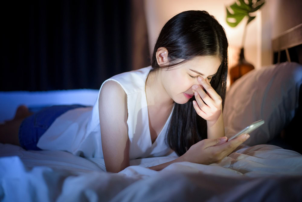 9 Cara Ampuh Mencegah Mata Lelah Akibat Gadget